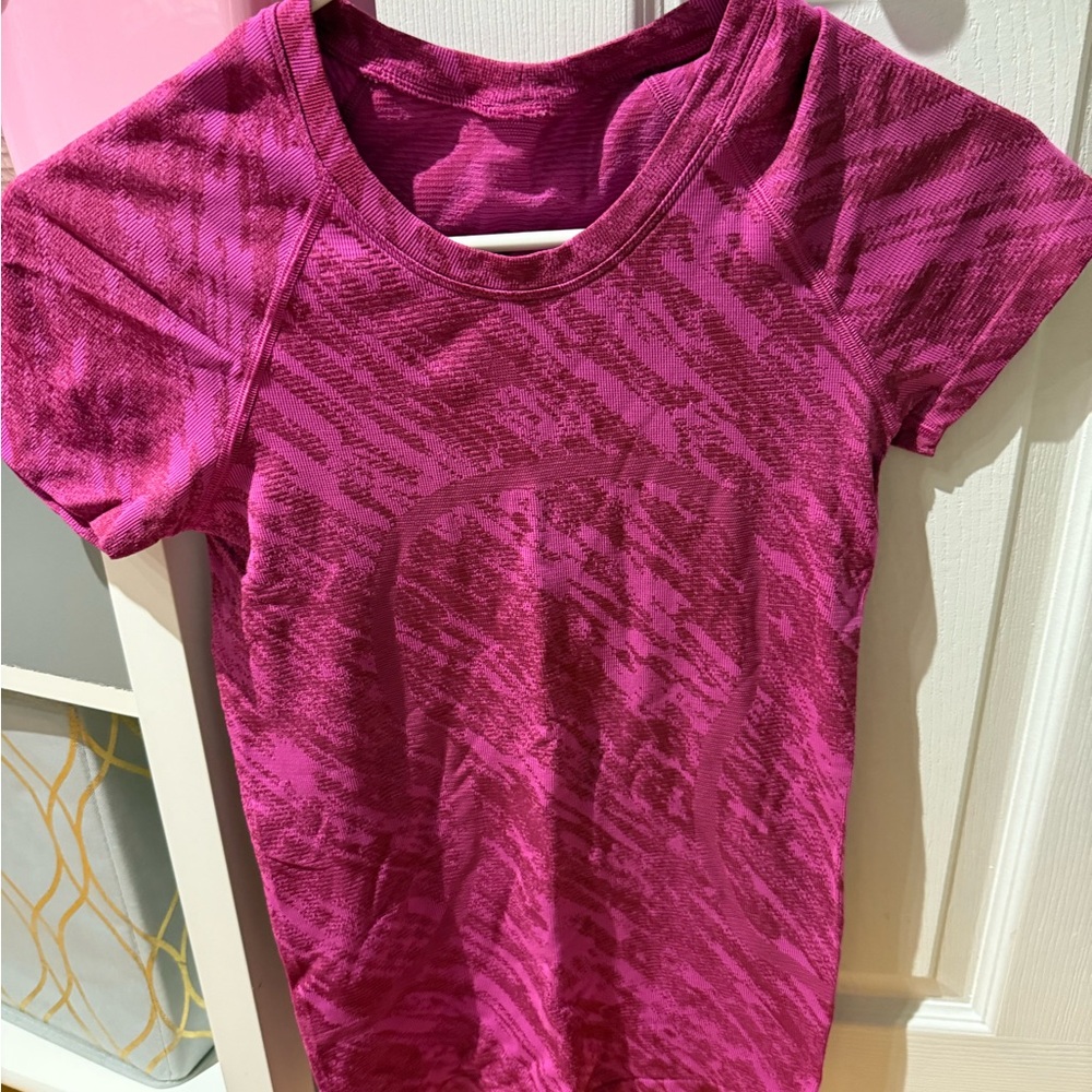 Lululemon Short sleeve Swiftly Tech 2.0